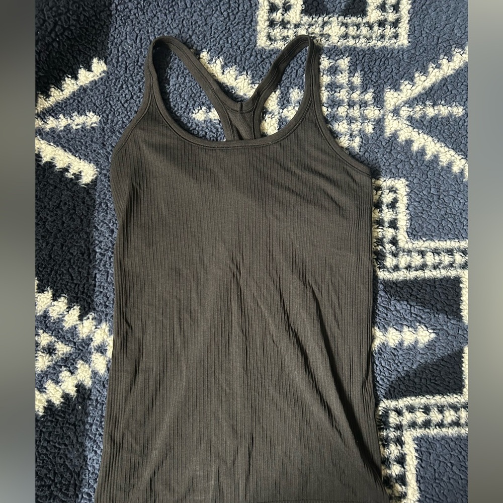Lululemon ebb to street tank Size 8
